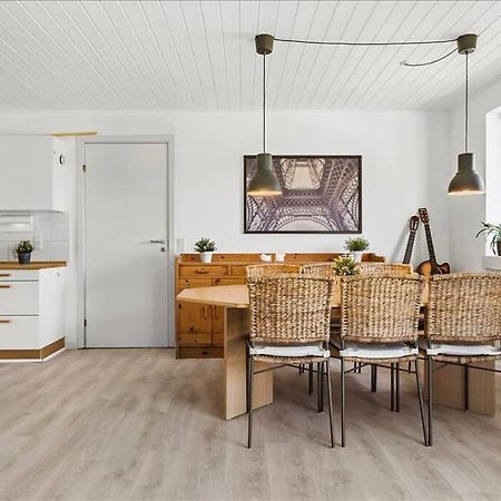 Villa House Near Public Transport Lystrup Exterior foto
